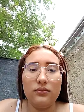 Webcam Model (young_dairy01)  is live.Free join now!