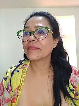 naughty_doll_horny webcam