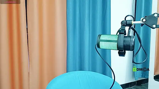 美女xiaoqiao88在线直播