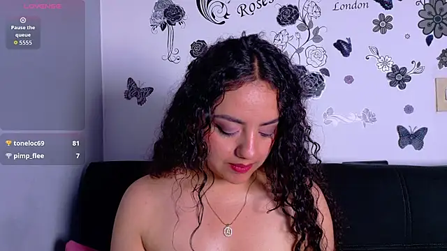 emiily_curly webcam