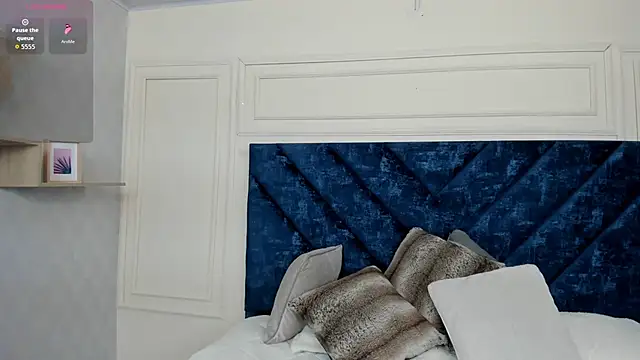 Charlotte_Mayer webcam