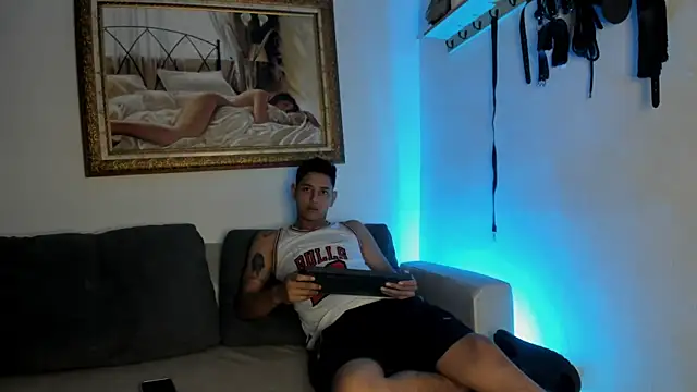 TrioTemptation_OS webcam