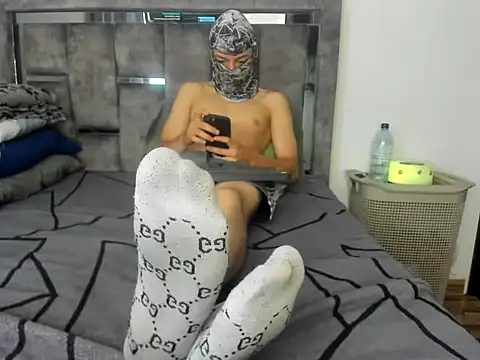 Master_Ruthless77 webcam