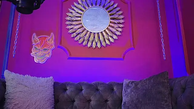 Julieta_Russell webcam