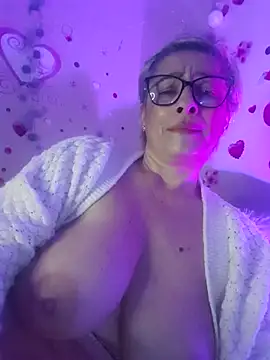 BellaBellaHot webcam