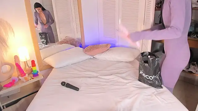 ALICESANDOVAL webcam