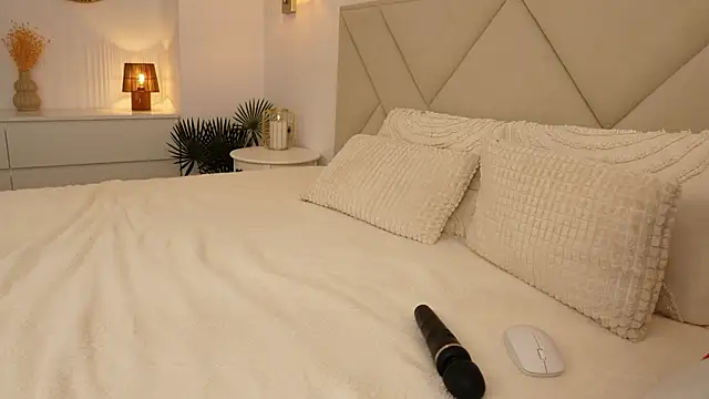 funny_to_see_you_here - Funny_to_see_you_here's free webcam - UK Sex Cams