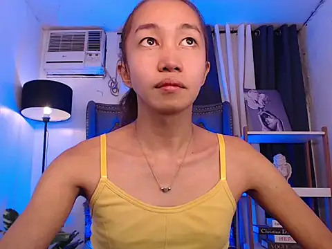 Sweet_kittyxx webcam