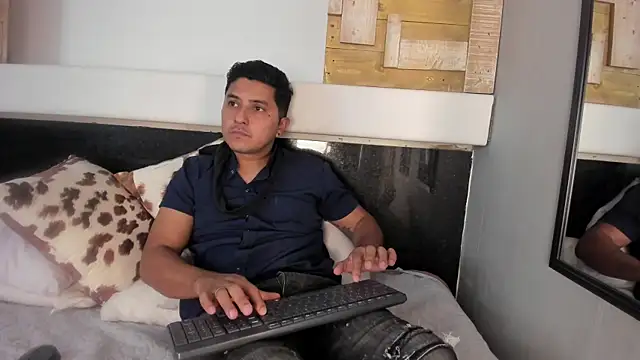 thomasmontero - ThomasMontero's free webcam