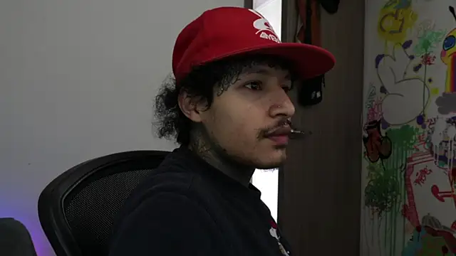 trieone - Trieone's free webcam - UK Sex Cams