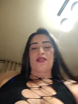 MissNyraSecret webcam