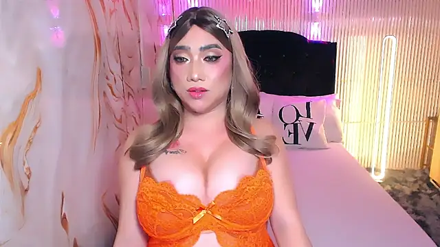 SelfsuckmyBigBanna webcam