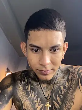 Travistanner_28 webcam