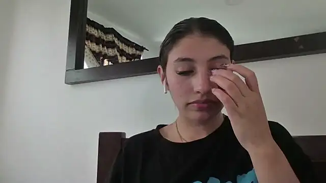 AliceTeenager___ webcam