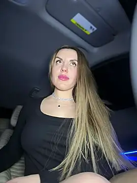 MilfNextDoor20 webcam