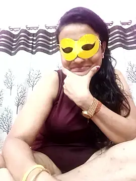 Webcam Model (Gullapi)  is live.Free join now!