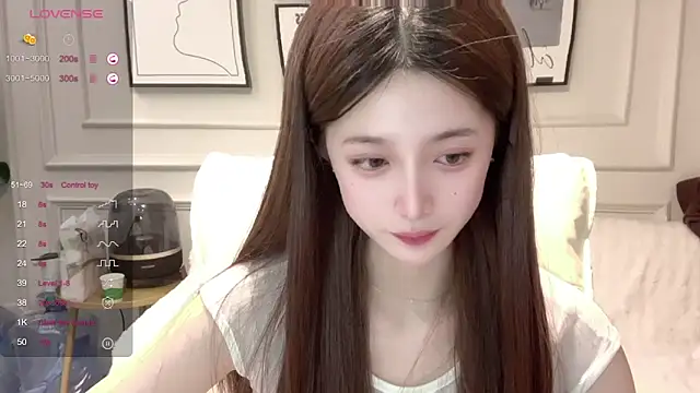 美女UU-1314在线直播