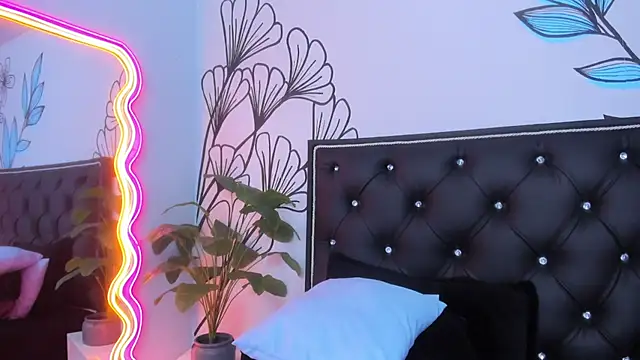 Sweet_Ariadna_ webcam