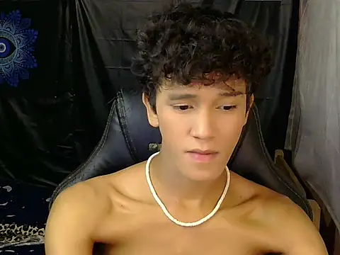 hugekenbigcock webcam