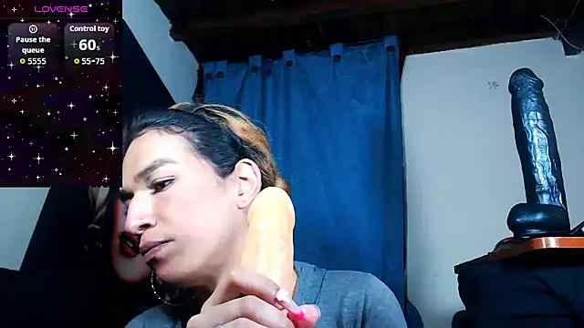 licy_blonde_hot webcam