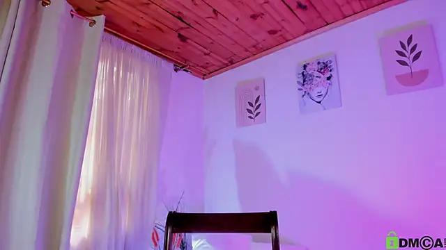Lauraricci__ webcam