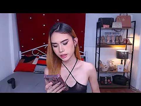 JuicyCockThea webcam