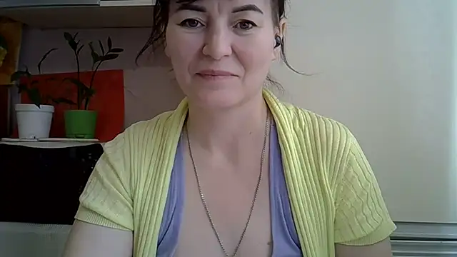 krystal_82 - Krystal_82's free webcam - UK Sex Cams