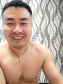 guozuo Live Webcam on Stripchat