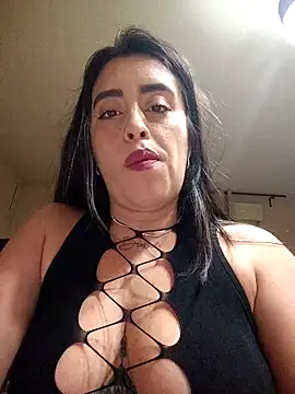 MissNyraSecret webcam