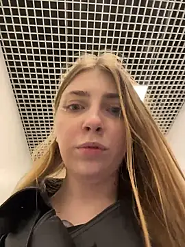 Sunny___Bunny webcam