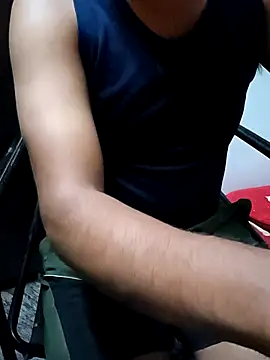 karantamiltop - Karantamiltop's free webcam - UK Sex Cams