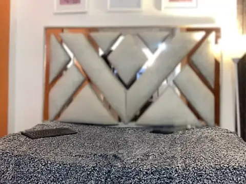 Antonella_And_Thiago webcam