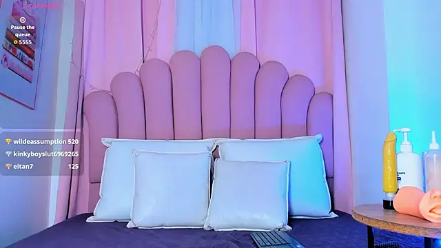 NicoleMadrird webcam