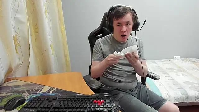 iliaskrislove webcam