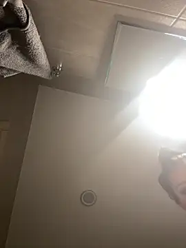 bigJuicyPussy webcam