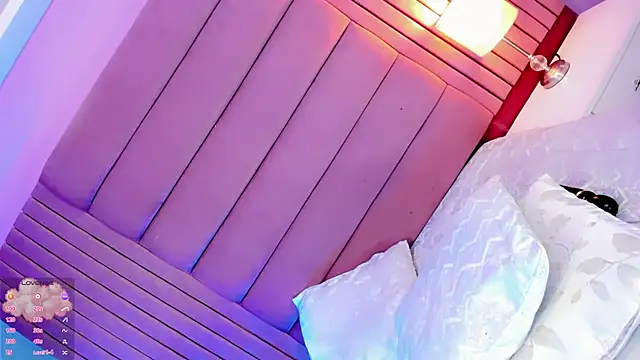 Camille_deluxe webcam