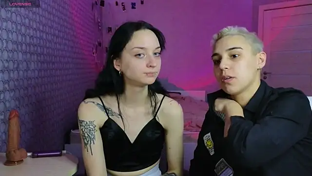 Escaped_Brides webcam