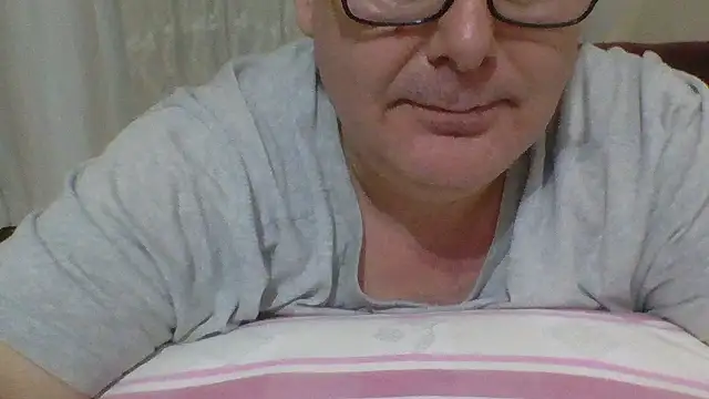 locoturco72 (M mature) - MATURE TURKİSH DADDY HERE FOR YOU