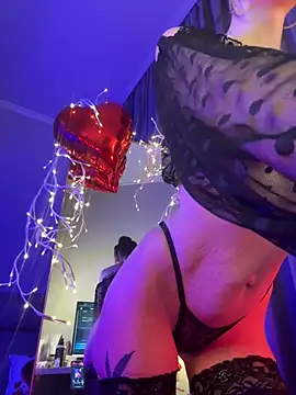 bigJuicyPussy webcam