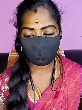 Webcam Model (tamilammukuttyy)  is live.Free join now!