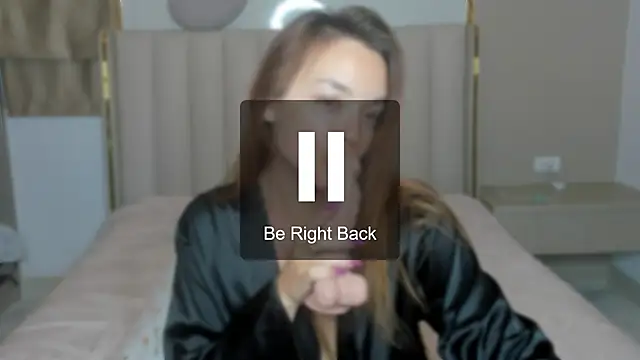 stellaa_quenn webcam