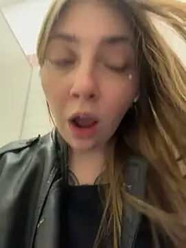 Sunny___Bunny webcam