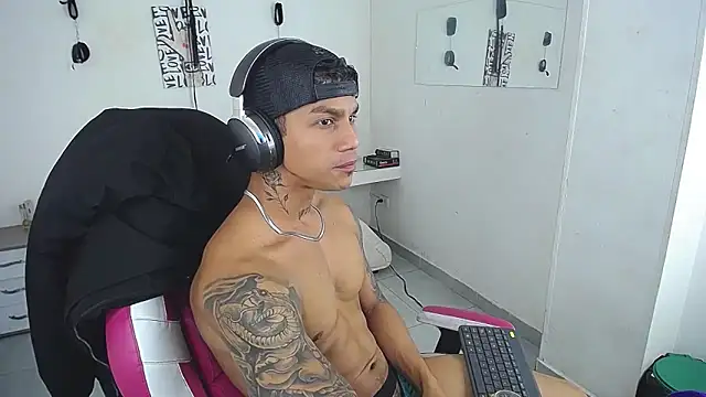 Leonard_Price webcam