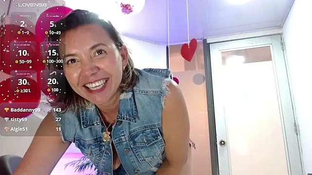 milfsecret69 - Milfsecret69's free webcam - UK Sex Cams