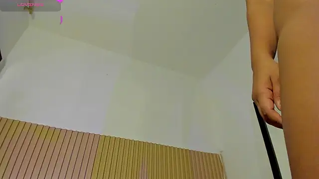 adalinarusell_ webcam