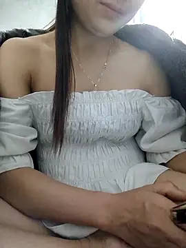 Webcam Model (Vanvan68xx)  is live.Free join now!