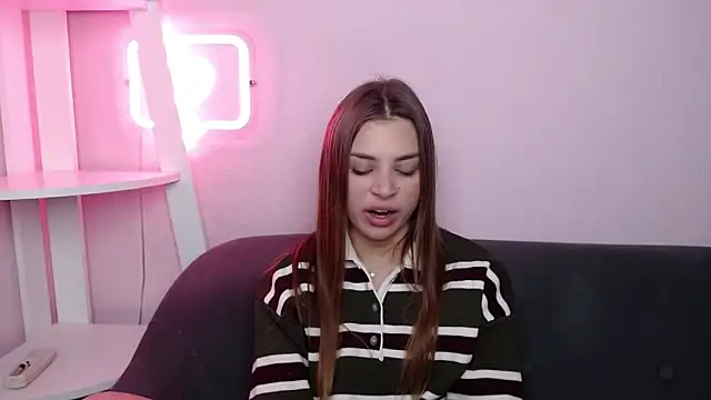 MilanaAngelAs webcam