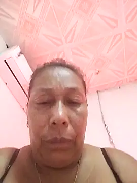 Ruby-Hot-Milf webcam