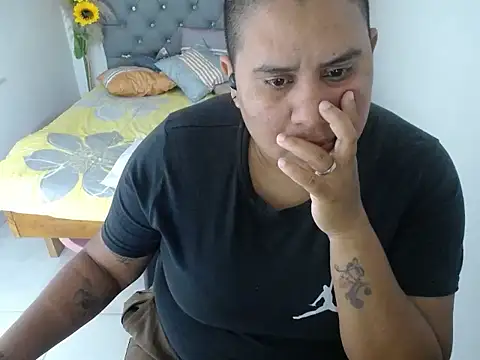 hotlesby_valery webcam