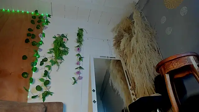 Tiffany_deluxe webcam